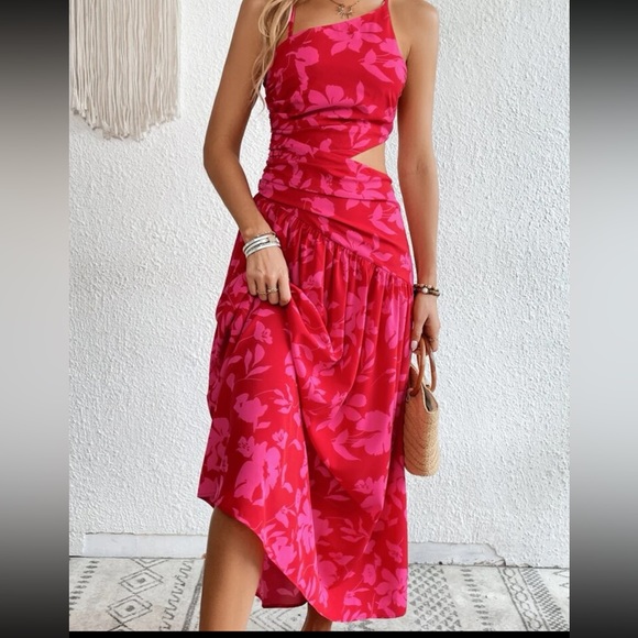 Boho Floral Print Criss Cross Open Back Ruched Cut Out Maxi Dress - Picture 6 of 9